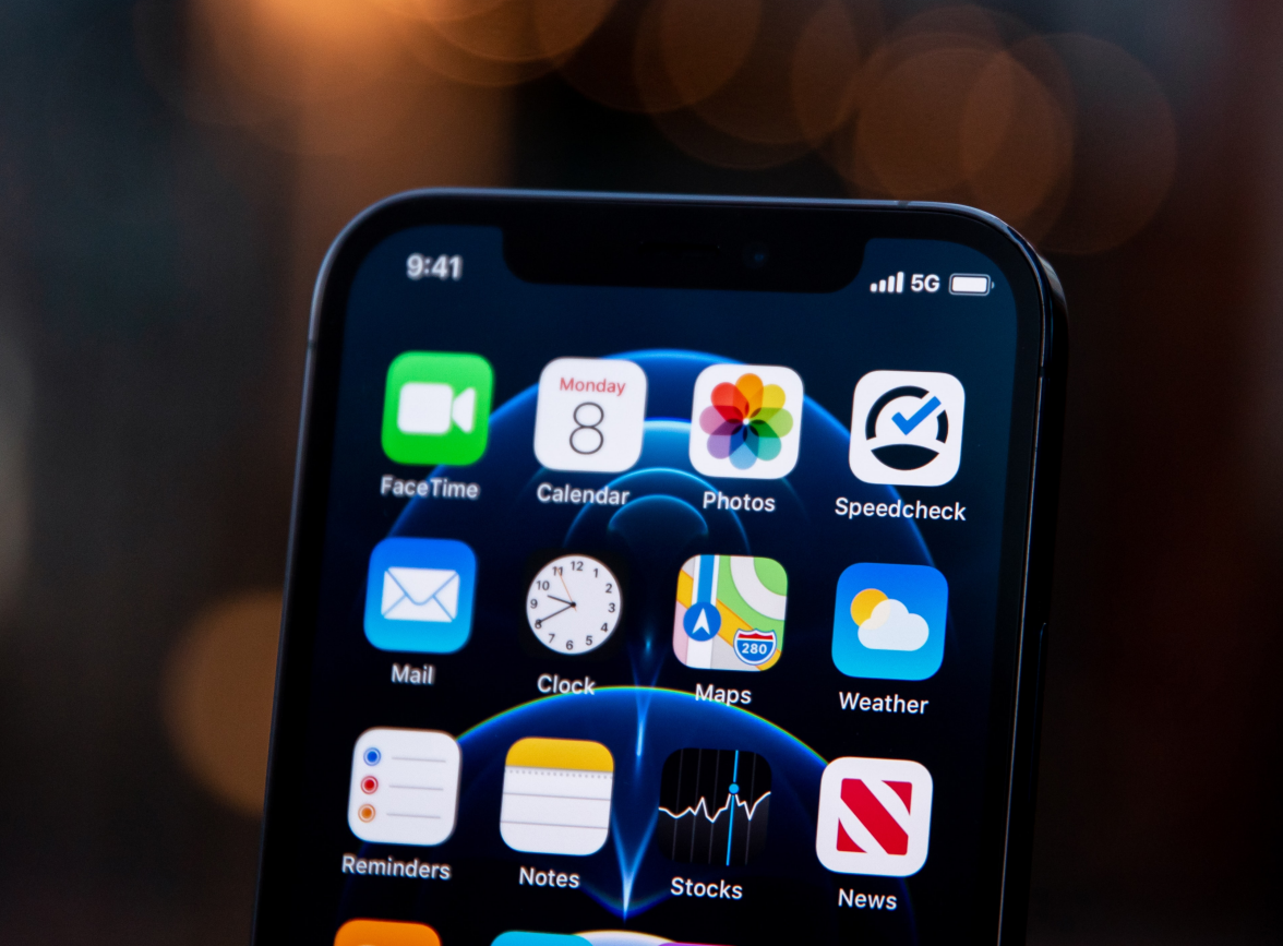 潼关苹果手机维修分享为什么 iPhone 12 在冬季会自动关机 