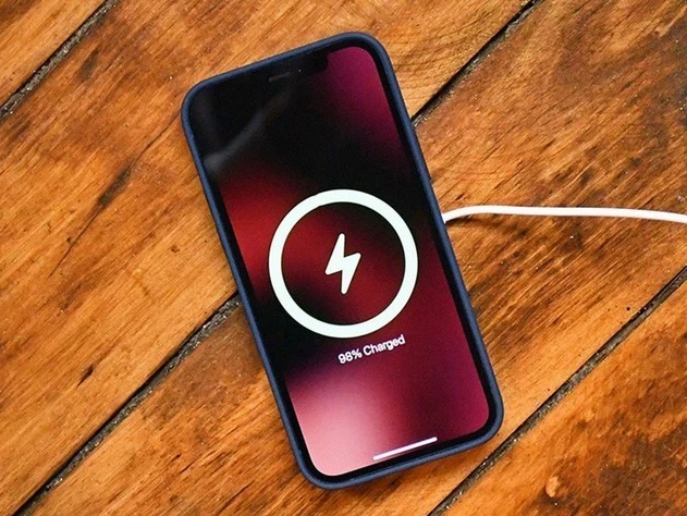 潼关苹果手机维修分享iPhone 12可以随便充电吗 
